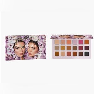Kylie Cosmetics Kendall Collection Pressed Powder Palette
with 18 Shades